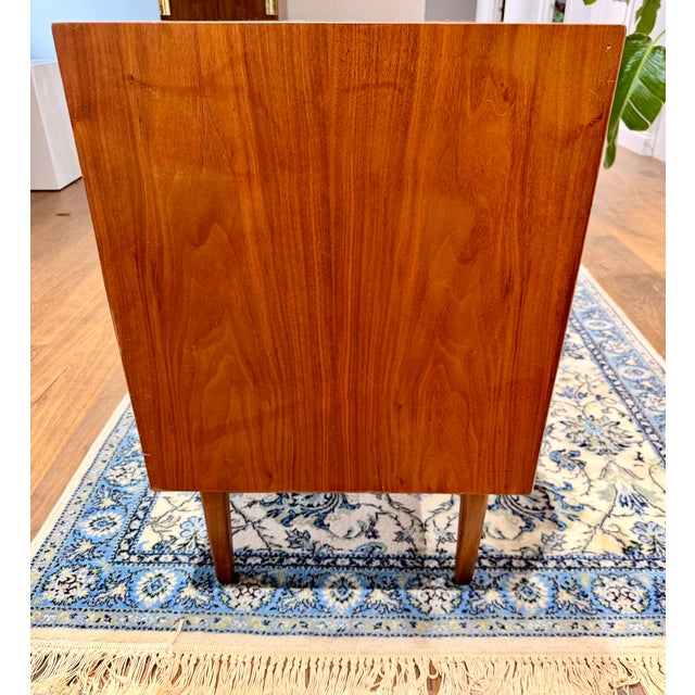 Wood 1960s Pair of Drexel Declaration Walnut 3-Drawer Dressers by Kipp Stewart | Mid-Century Modern For Sale - Image 7 of 18