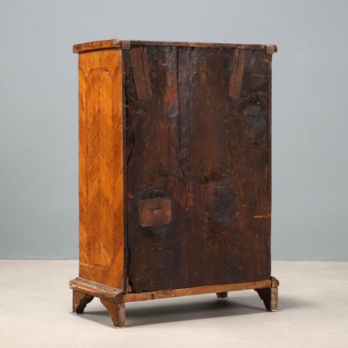 Brown Bedside Table in Walnut Burl For Sale - Image 8 of 9