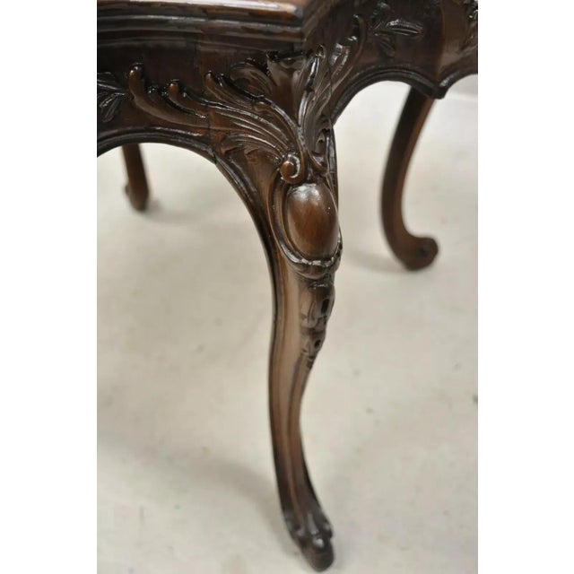 Antique French Louis XV Walnut Coffee Table W/ Angelica Kauffman Porcelain Dish For Sale - Image 10 of 11