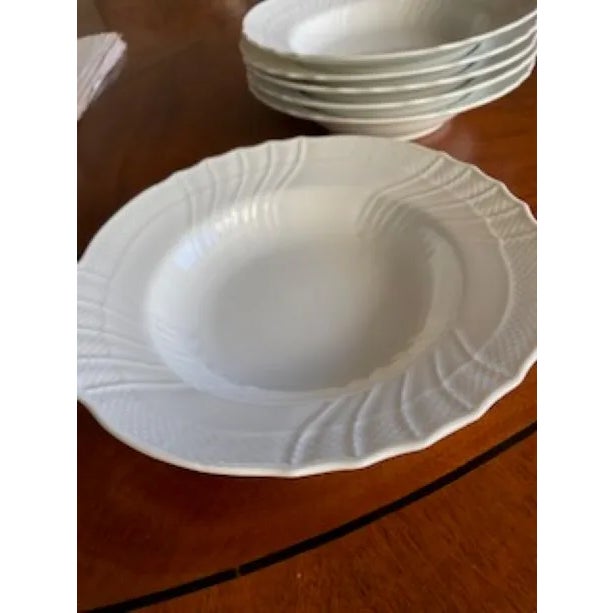 Italian 1950s Ginori White Bianco Rim Soup Bowls- Set of 6 For Sale - Image 3 of 4