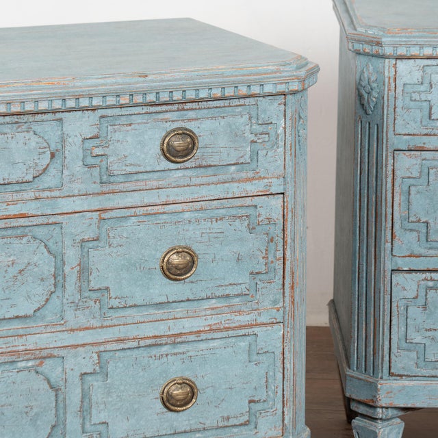19th Century Swedish Pair of Blue Chest of Three Drawers or Nightstands For Sale - Image 12 of 17