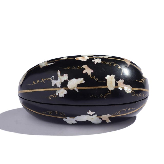 Japanese Japanese Hand Carved Melon Form Black Lacquered Box For Sale - Image 3 of 12