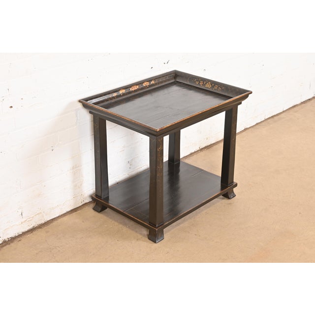 Dessin Fournir Dessin Fournir Hollywood Regency Chinoiserie Ebonized and Gold Gilt Tea Table or Side Table For Sale - Image 4 of 9