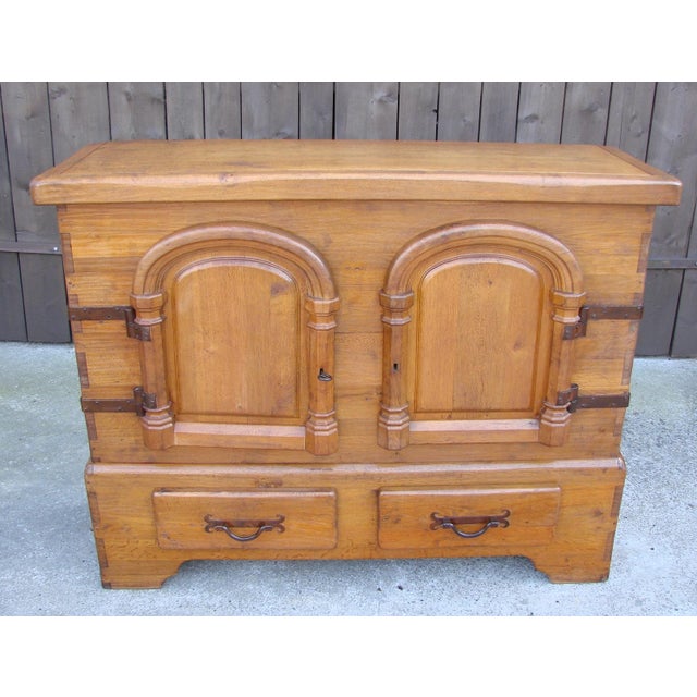 Rustic Oak Chest of Drawers, 1950s, in Very Good conditions. Designed 1950 to 1959