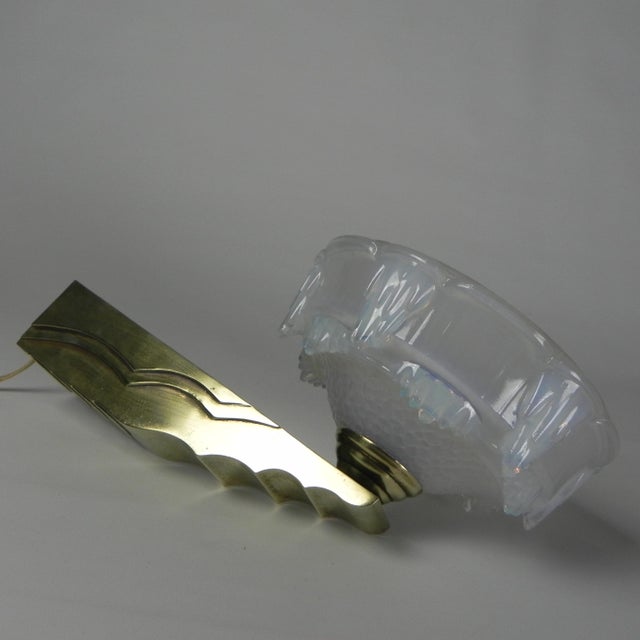 Art Deco Wall Lamp in Opalescent Glass, 1930s For Sale - Image 12 of 18