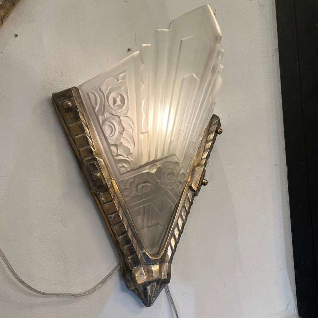 Early 20th Century French Art Deco Sconces Pair For Sale - Image 4 of 9