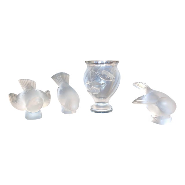 Set of Four Lalique Frosted Crystal Pieces Rosine Vase & Sparrows. Late 20th C. For Sale