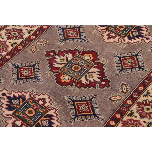 Southwestern Kazak Gray/Beige Wool Rug - 3'10''x5'10'' For Sale - Image 4 of 10