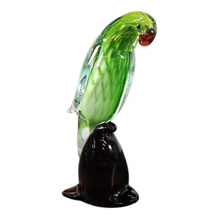 1970s Vintage Dynasty Gallery Murano-Style Cased Glass Parrot For Sale