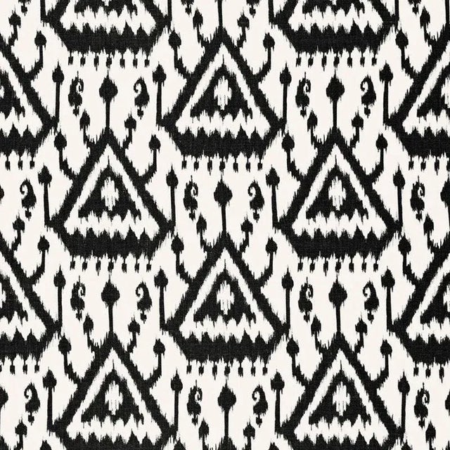 Inspired by a classic ikat woven textile, this exotic Linen print is a simplified and graphic reinterpretation of a...