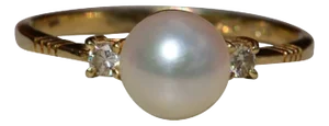 The Nammans: Ladies 14K Yellow Gold Ring set with Pearl and Diamond