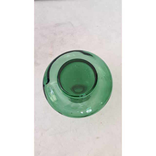 Vintage Mid-Century Modern Italian Art Glass Decanters, Cobalt Blue Ribbed & Emerald Green Empoli Style - a Pair For Sale In West Palm - Image 6 of 12