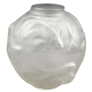 Formose Vase in Blown-Pressed White Glass with Opalescent Patina by Rene Lalique, 1927 For Sale
