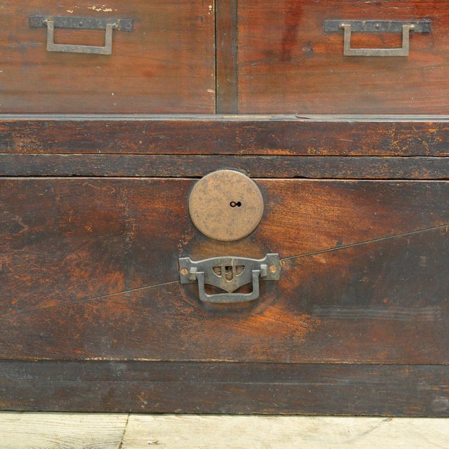 Small Japanese Display Cabinet, 1925 For Sale - Image 12 of 14