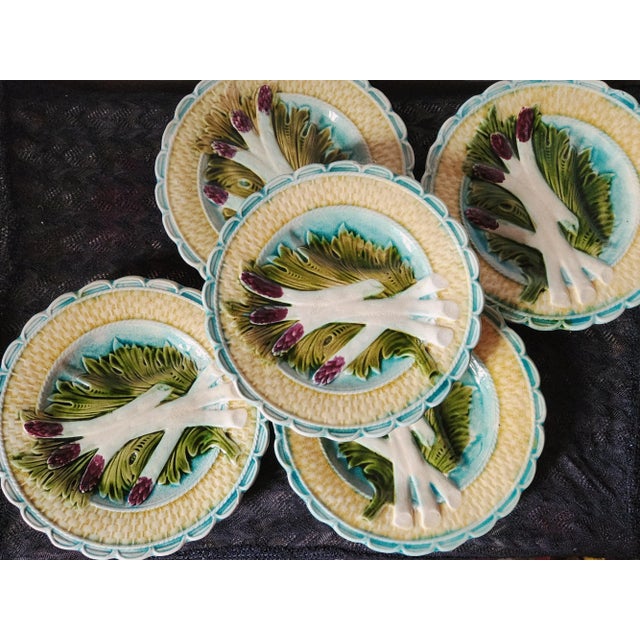 Antique French Asparagus Barbotine Plate from Salins, 1900s, Set of 4 For Sale - Image 3 of 8
