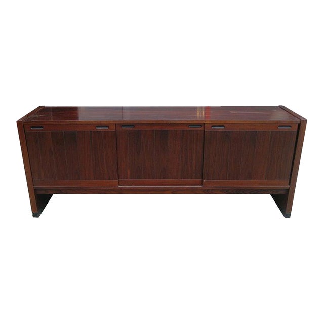 1960s Vintage Mid-Century Modern Dyrlund Rosewood Credenza For Sale