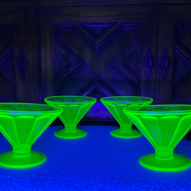 Early 20th Century Early 20th Century Uranium Sherbet/Dessert Cups- Set of 4 For Sale - Image 5 of 8