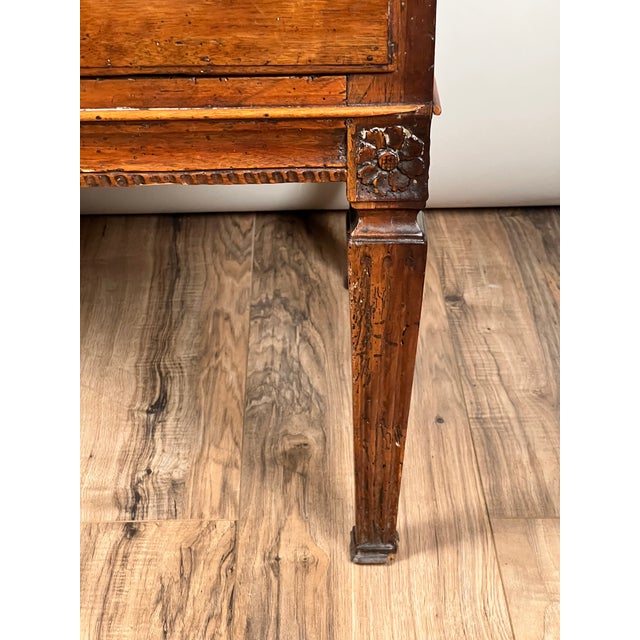 Antique Louis XVI Period Ladies Desk With Tooled Leather Top C. 18th Century For Sale - Image 4 of 11