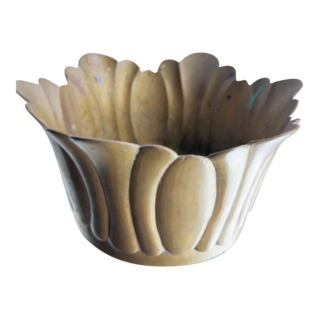 Vintage 1970s Brass Lotus-Shaped Gardinere/Planter For Sale