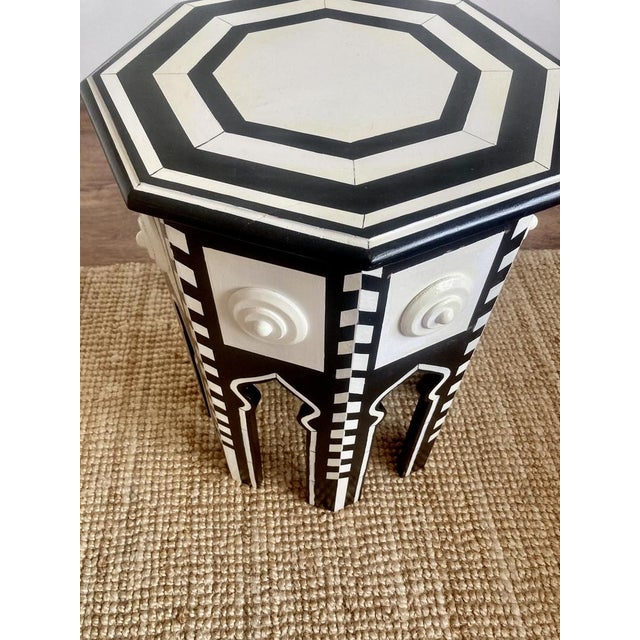 Hollywood Regency Side Table in the style of Martyn Lawrence Bullard with Faux Ivory Details, 2010s For Sale - Image 9 of 10
