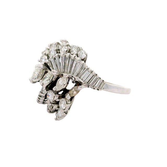 Early 21st Century Diamond 18k White Gold Cluster Cocktail RIng, Size 8 For Sale - Image 5 of 6