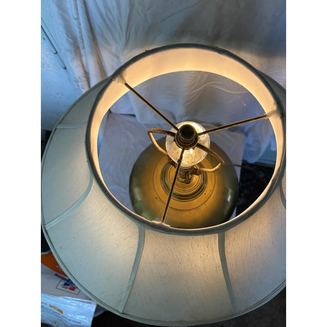 Metal Mid-Century Modern Urn Style Brass Lamp With Champagne Softback Bell Lamp Shade, Scalloped Trim at the Top and 9223 Stamp on Bottom For Sale - Image 7 of 9