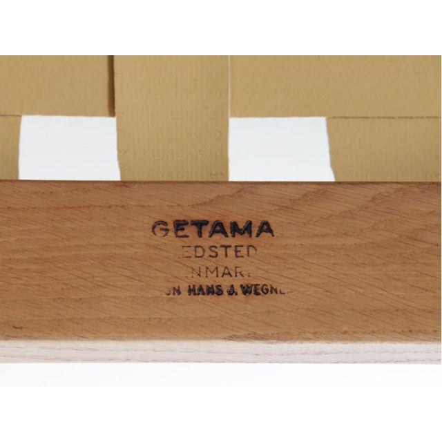 Mid-Century Modern Scandinavian GE 375 Lounge Chairs with Armrests by Hans J. Wegner, 1960s, Set of 2 For Sale - Image 14 of 18