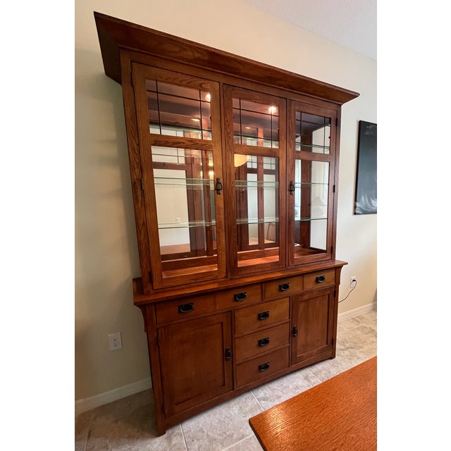 Broyhill Mission Style Arts & Crafts Lighted China Cabinet Buffet For Sale - Image 11 of 12