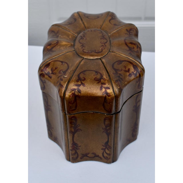 VTG Painted Florentine Style Jewelry Box W/Lined Fitted Interior /Removable Section For Sale - Image 11 of 13