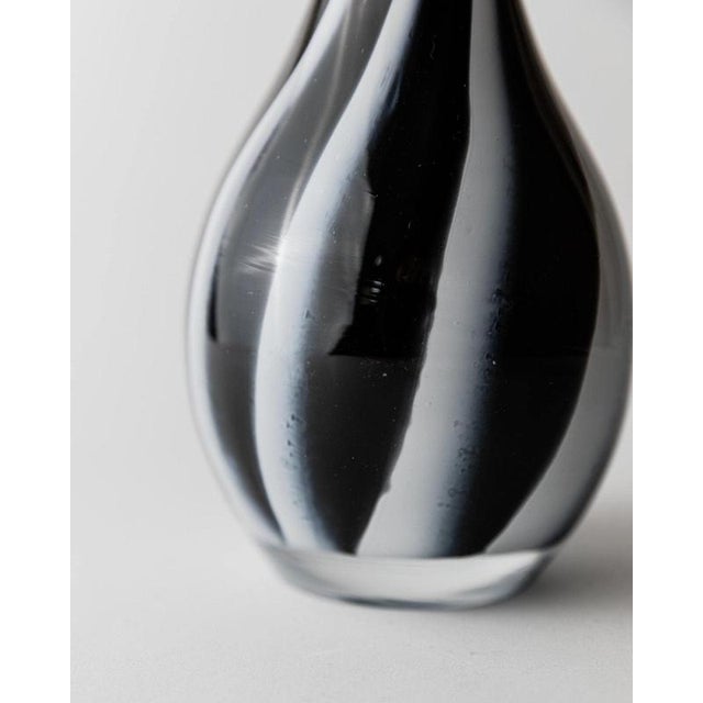 Late 20th Century Vintage Italian Murano Glass Vase, 1980s For Sale - Image 5 of 13