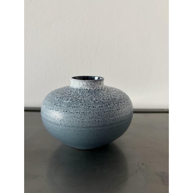 Mid-Century Modern Hand-Thrown Vase from Töpferhof Römhild, 1960s For Sale - Image 3 of 13