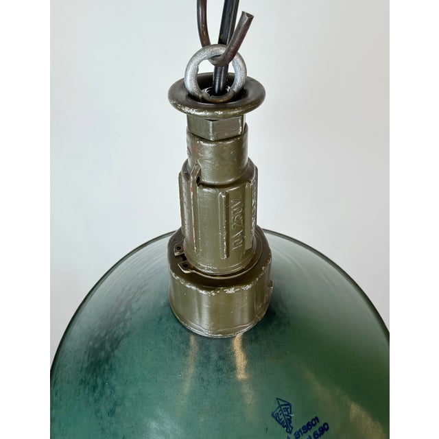 Industrial Green Enamel Military Pendant Lamp with Cast Aluminium Top, 1960s For Sale - Image 9 of 18