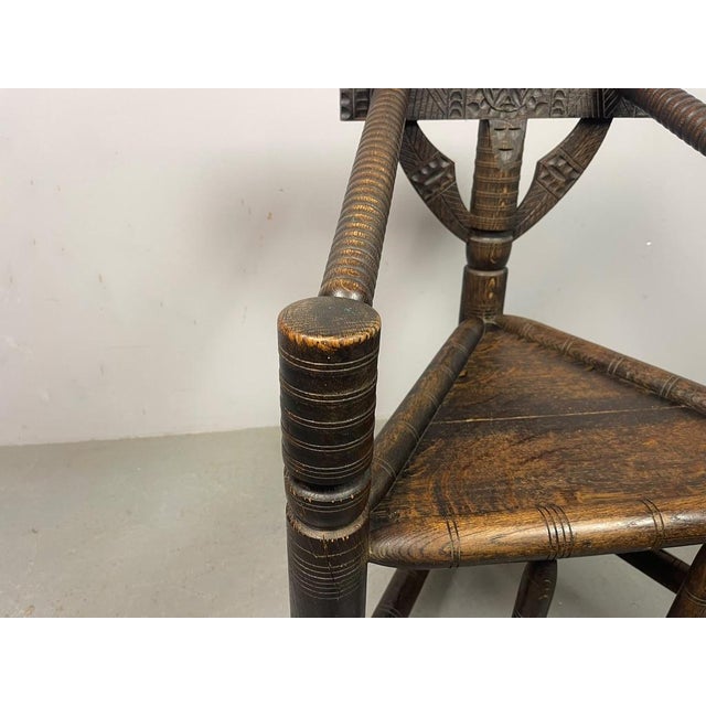 Ethiopian Gurage Chieftains Chair in Hand-Carved Hardwood, 1930s For Sale - Image 11 of 18