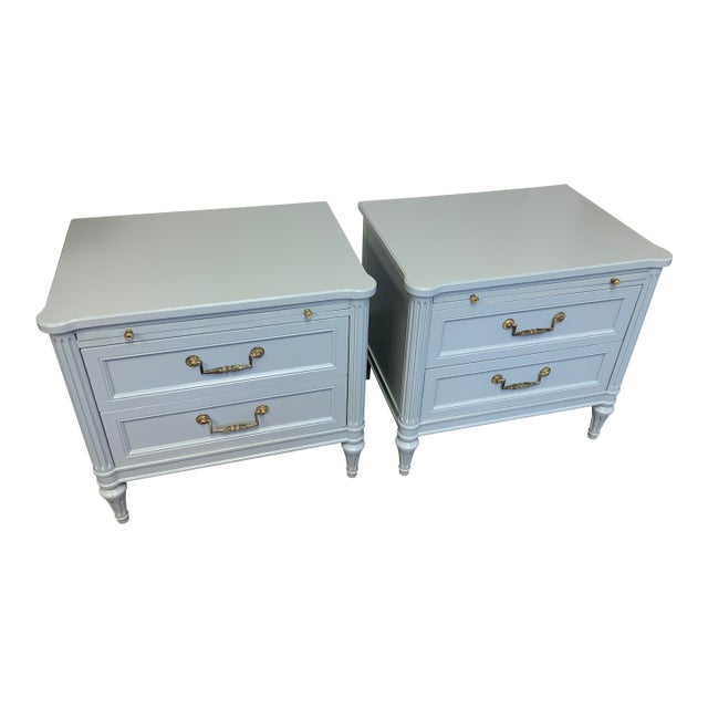 Mid 20th Century Henredon Bedside Tables-Pair For Sale