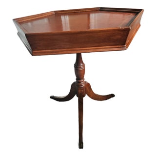 Queen Anne Hexagonal Leather Top Side Table For Sale