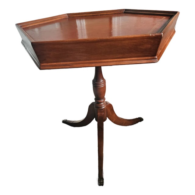 Queen Anne Hexagonal Leather Top Side Table For Sale