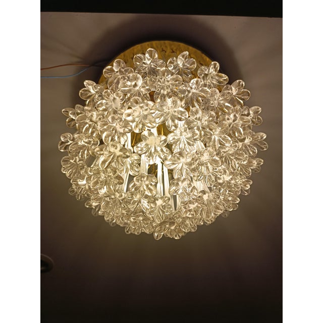 Gold Murano Glass Flower Chandelier from Venini, 1960s For Sale - Image 8 of 10