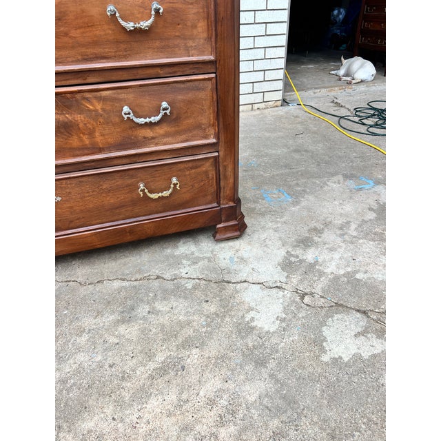 Louis Philippe French 19th Century Louis Philippe Walnut Chest of Drawers For Sale - Image 4 of 12