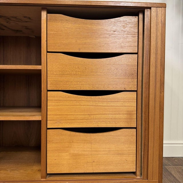 Mid Century Modern Danish Teak Hundevad Credenza or Dresser For Sale - Image 9 of 17