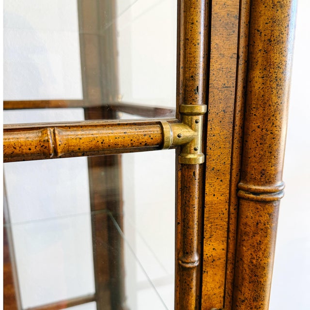 Brown Vintage Weiman Hollywood Regency Faux Bamboo & Brass Glass Display Cabinet For Sale - Image 8 of 17