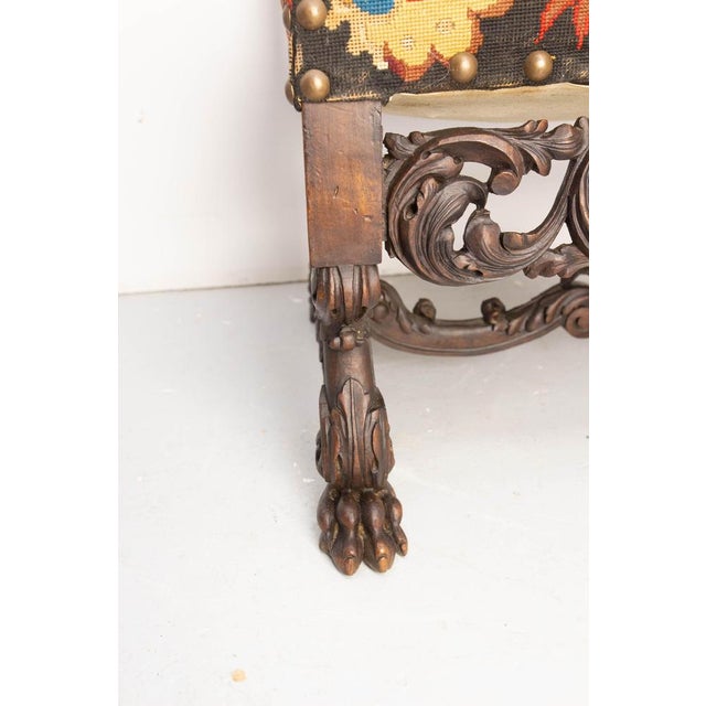 English Victorian Walnut Armchair with Lion Paws Feet, Late 19th Century For Sale - Image 10 of 15