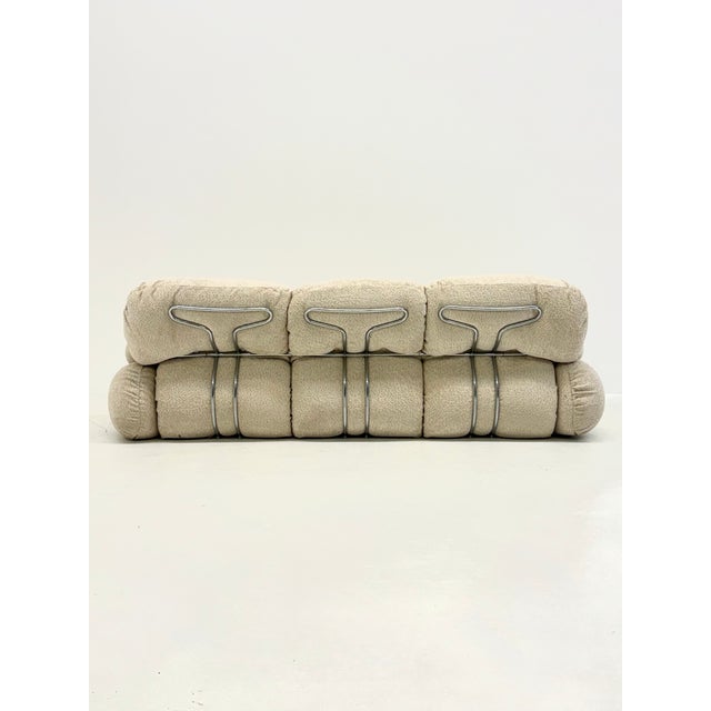 Mid-Century Modern Curly Cream Okay Sofa by Adriano Piazzesi, 1970s For Sale - Image 3 of 9