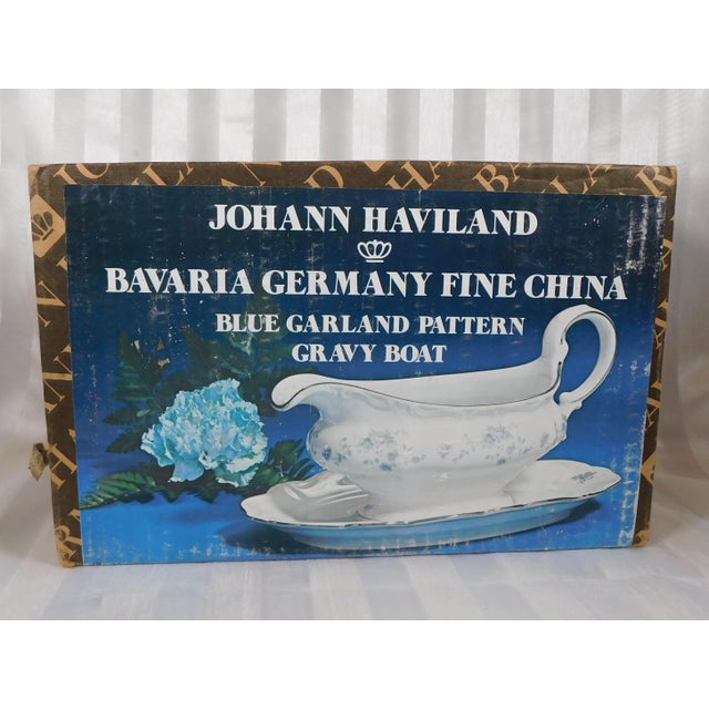 1970s 1970s Johann Haviland Blue Garland Gravy Boat-Bavaria Backstamp For Sale - Image 5 of 6