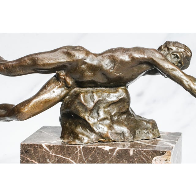 Early 20th Century Vintage Art Nouveau Style Suspended Male Man Bronze Marble Statue Sculpture For Sale - Image 5 of 14