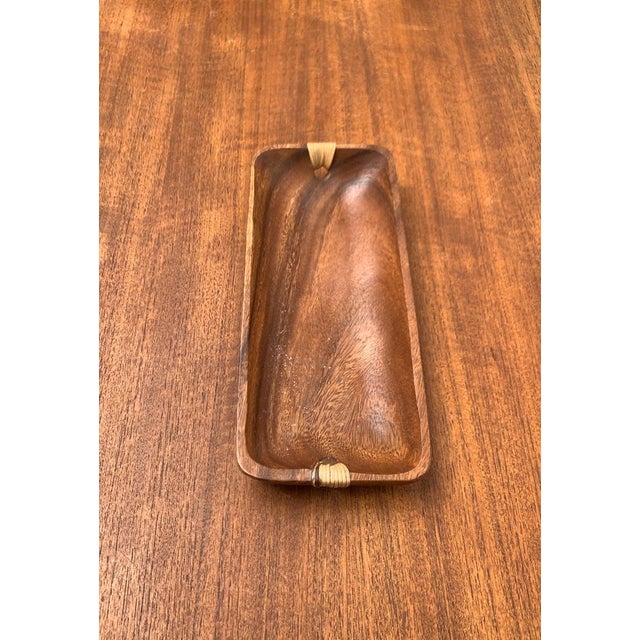 Mid-Century Teak Bowl, 1960s, in Very Good conditions. Designed 1960 to 1969