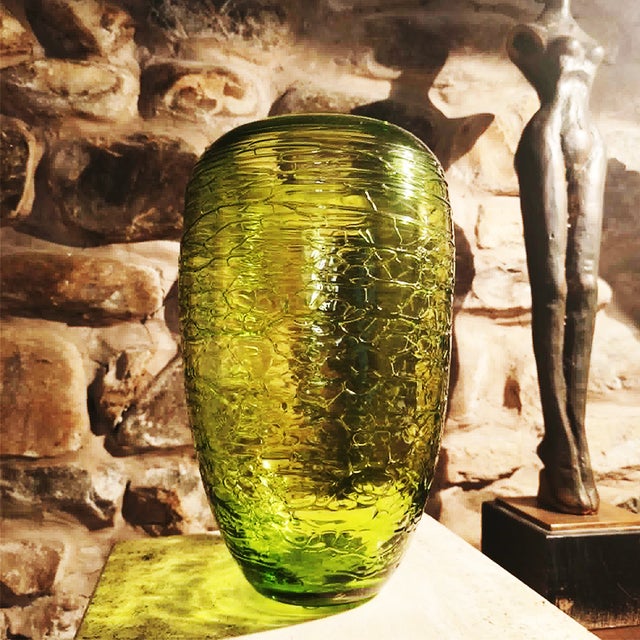 Vintage vase in Murano Glass. Hand Worked, Stunning Green color. 1970s, made in Italy. Excellent condition. At the bottom...