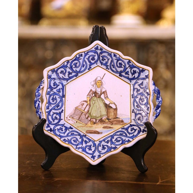 Pair of Early 20th Century French Faience Coaster Plates Signed Henriot Quimper For Sale - Image 4 of 9