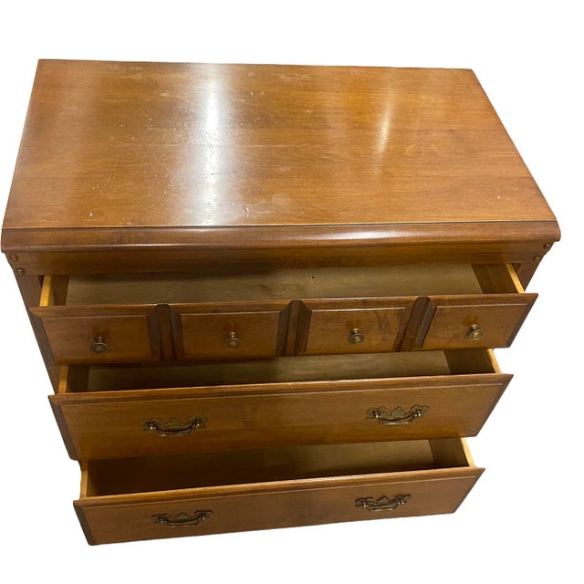 Heywood-Wakefield Vintage 3-Drawer Chest Classic Mid-Century Charm 30.5"H X 32"W X 19"D Bring timeless craftsmanship and...