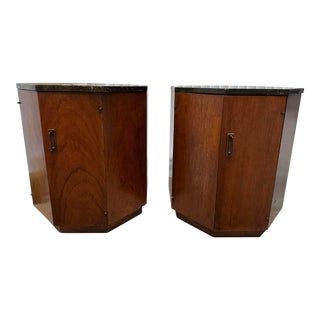 Jack Cartwright for Founders Furniture MCM Walnut End Tables Pair For Sale