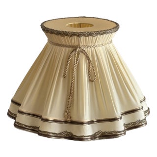 Mid-20th Century German Goebel Hummel Clip-on Lamp Shade For Sale